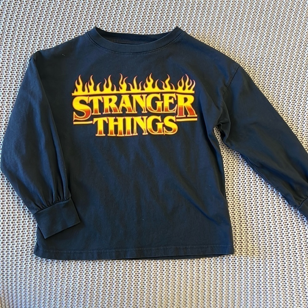 Zara Stranger things t shirt, size 7 years, like new, worn 2 times.